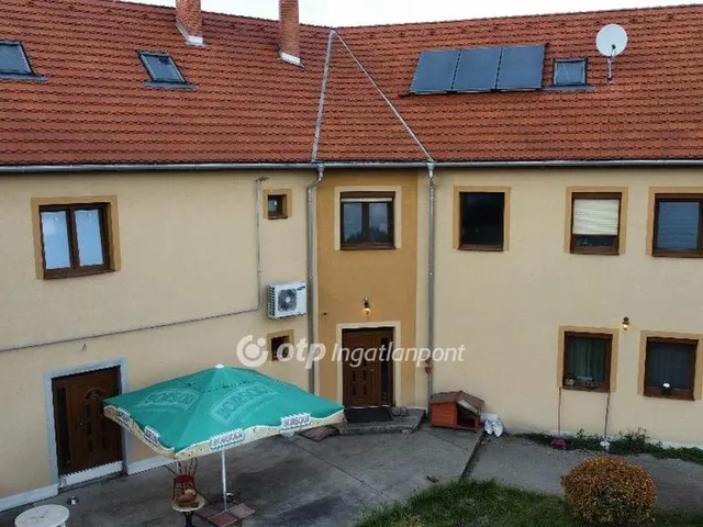 Eladó ház Szeged 360 nm