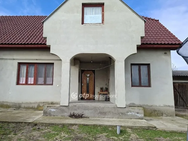 Eladó ház Kiskunmajsa 220 nm