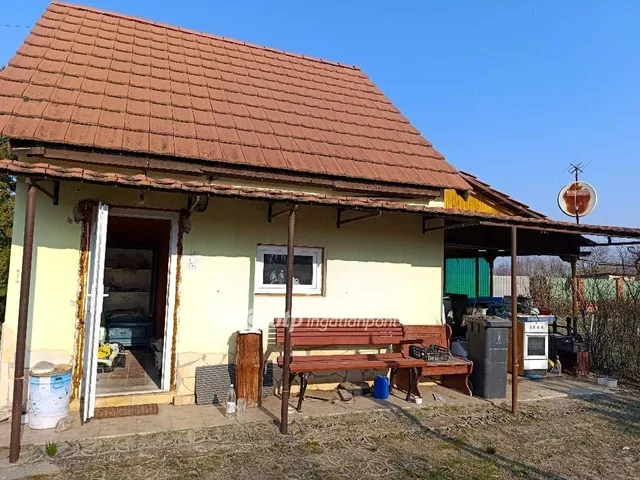 Eladó ház Zsombó 40 nm