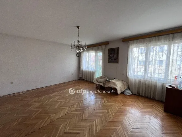 Eladó lakás Szeged 89 nm