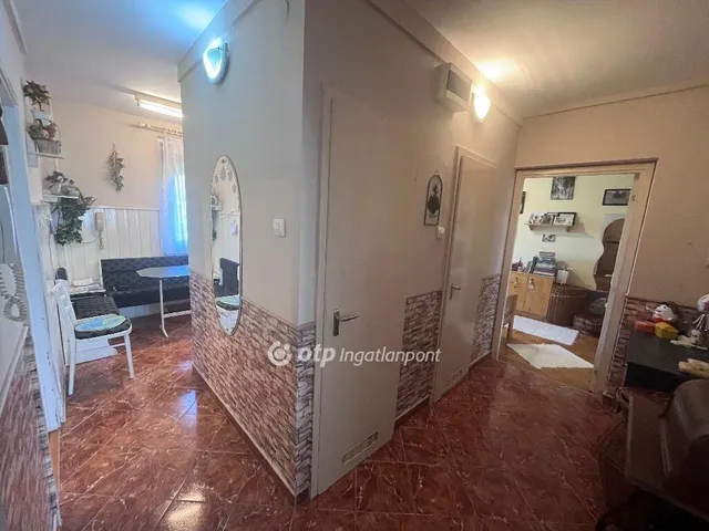 Eladó lakás Szeged 72 nm