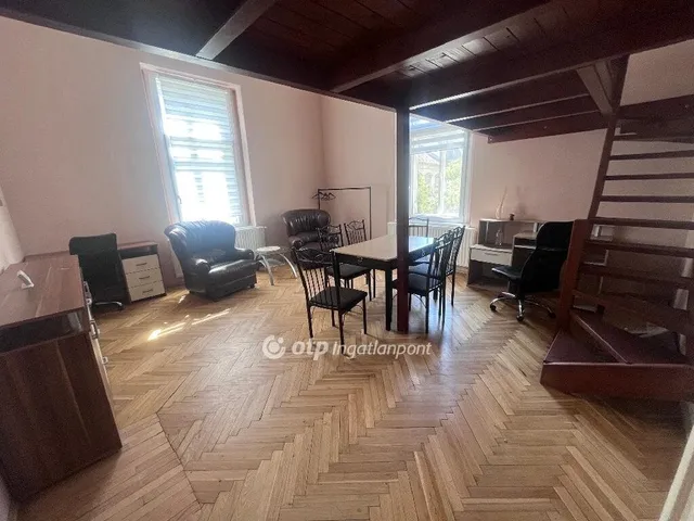 Eladó lakás Szeged 85 nm