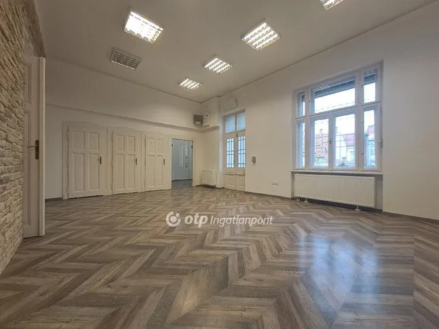 Eladó lakás Szeged 118 nm