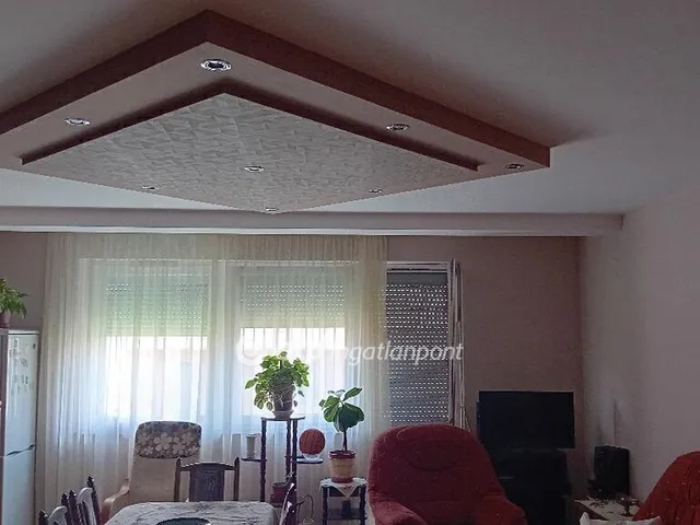 Eladó lakás Szeged 81 nm