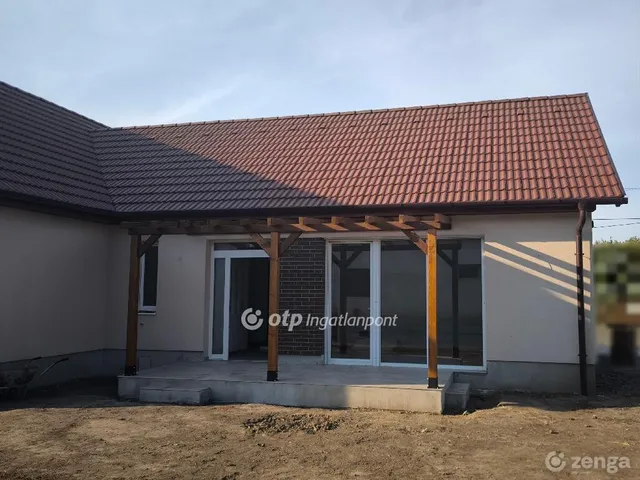Eladó ház Mindszent 52 nm