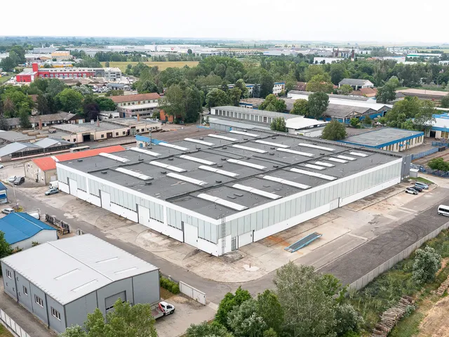 Eladó kereskedelmi és ipari ingatlan Kecskemét, Déli ipartelep 6700 nm