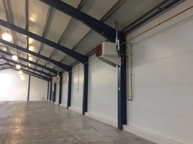 Kiadó kereskedelmi és ipari ingatlan Kecskemét, Hunyadiváros 970 nm