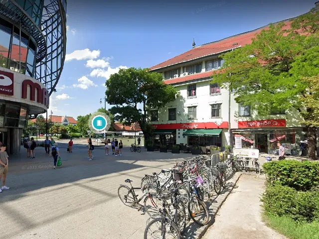 Kiadó kereskedelmi és ipari ingatlan Kecskemét, Belváros 32 nm