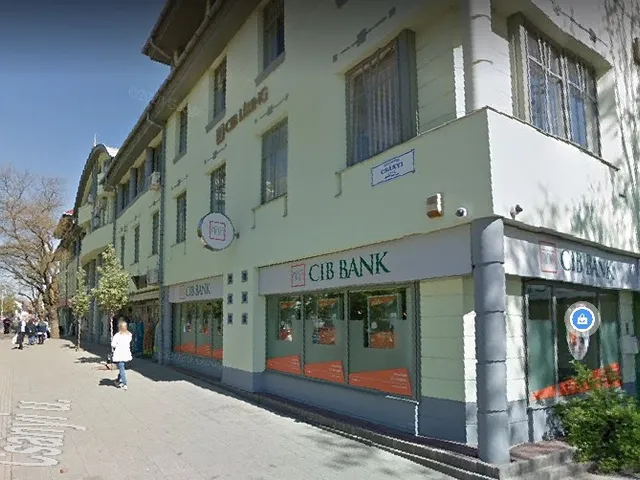 Kiadó kereskedelmi és ipari ingatlan Kecskemét, Belváros 32 nm