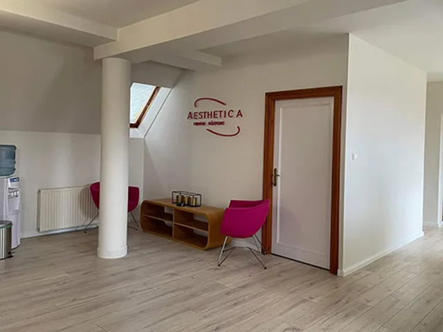 Kiadó kereskedelmi és ipari ingatlan Kecskemét, Belváros 100 nm