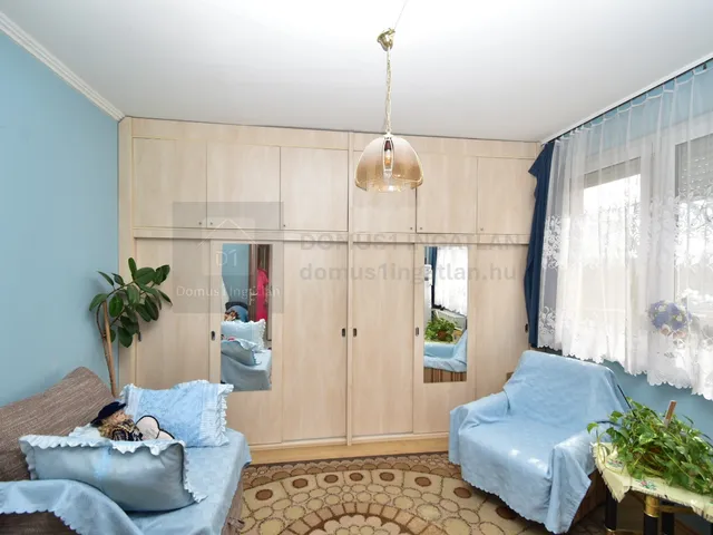 Eladó lakás Szombathely, Derkovits-lakótelep 55 nm