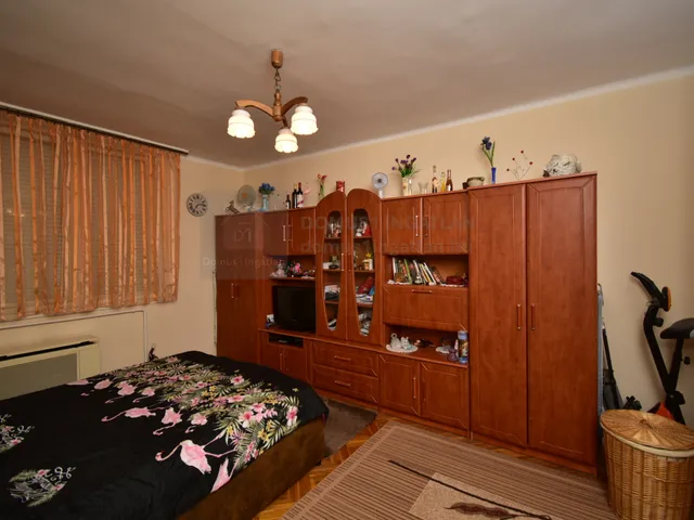 Eladó lakás Szombathely, Derkovits-lakótelep, Bolyai János utca 49 nm