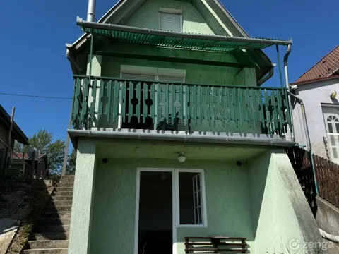 Eladó nyaraló Szigetszentmiklós 62 nm