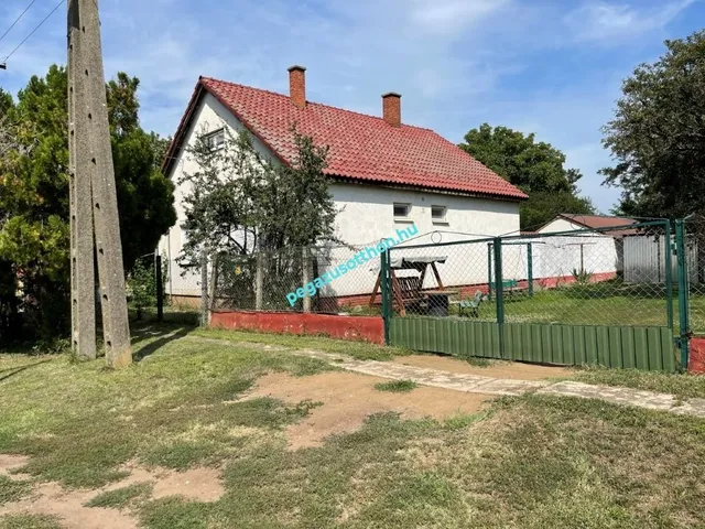 Eladó ház Tiszaszentimre 110 nm