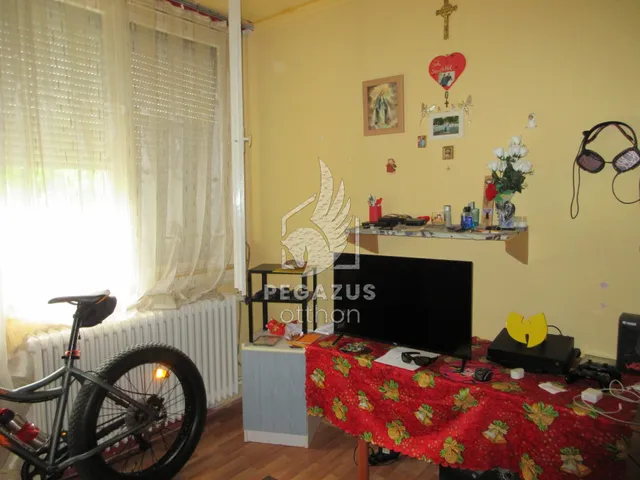 Eladó lakás Ózd, Bibó út 56 nm