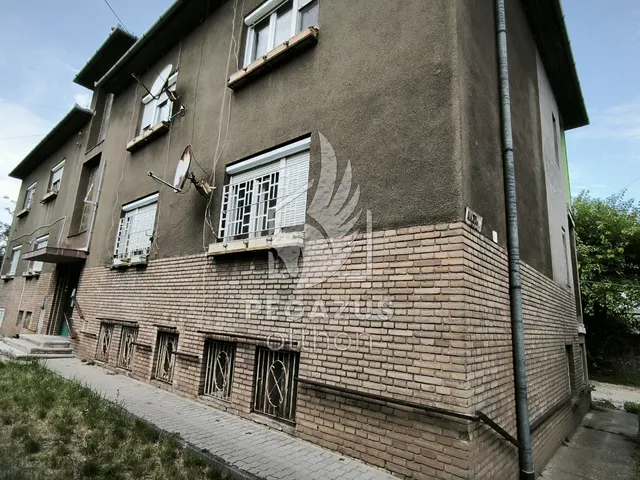 Eladó lakás Ózd, Alkotmány út 114 nm