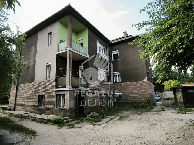 Eladó lakás Ózd, Alkotmány út 114 nm