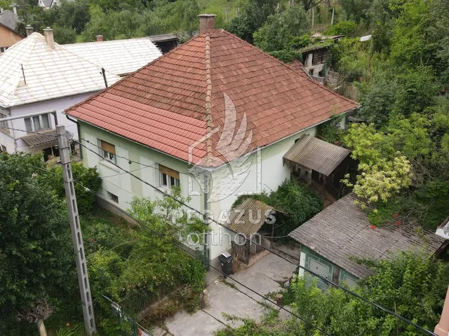 Eladó ház Ózd, Huba Vezér út 85 nm