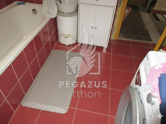 Eladó ház Ózd, Mogyorós völgy  86 nm