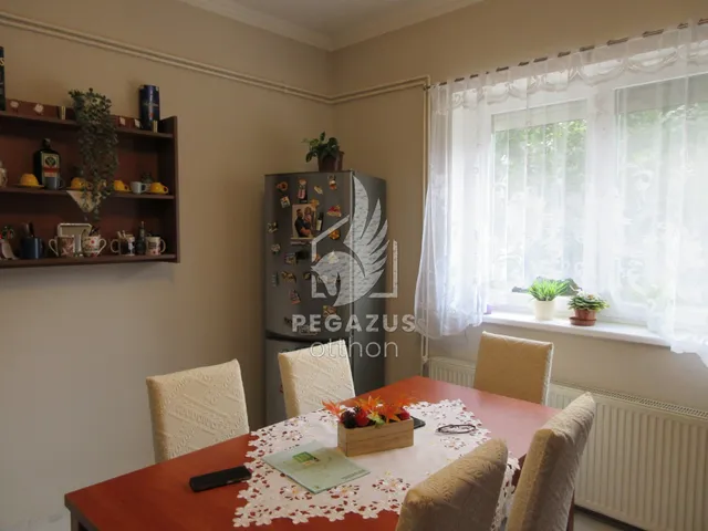 Eladó ház Ózd, Tass vezér 87 nm