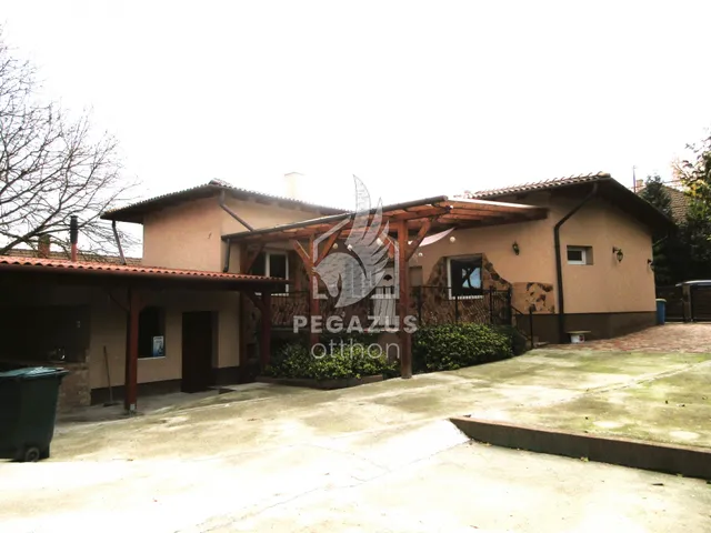 Eladó ház Ózd, Meggyes 86 nm