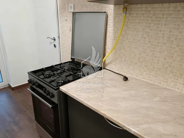 Eladó lakás Ózd, Bem út 70 nm