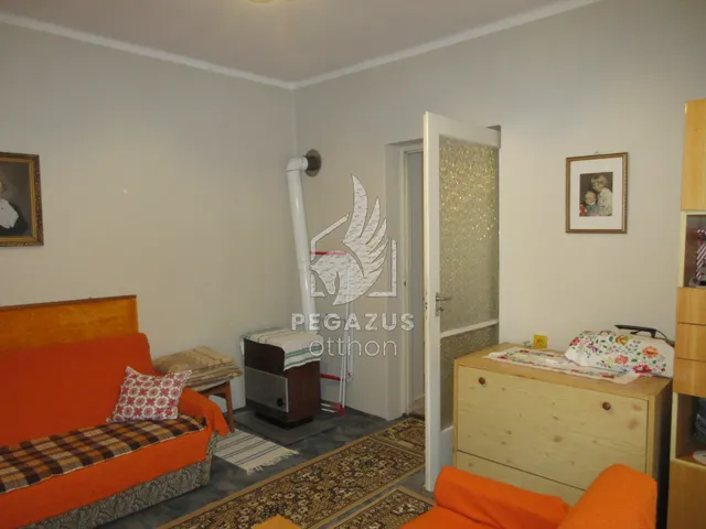 Eladó ház Ózd, Huba vezér út 200 nm