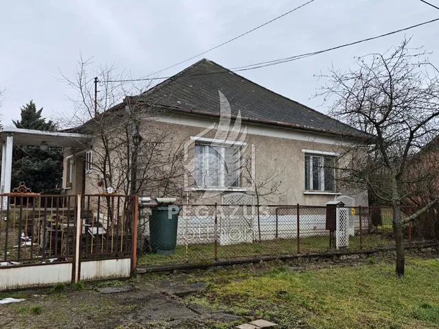 Eladó ház Ózd, Szigligeti utca 130 nm