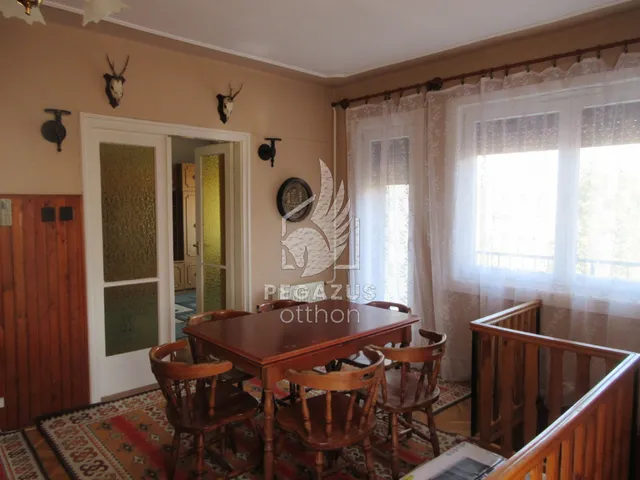 Eladó ház Ózd, Uraj út 230 nm