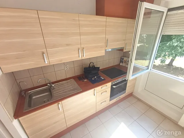 Eladó lakás Pécs, Kertváros 40 nm