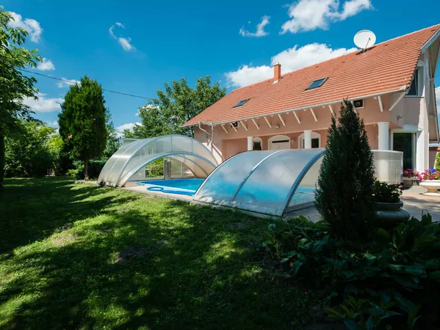 Eladó ház Szatymaz, Külterület 183 nm