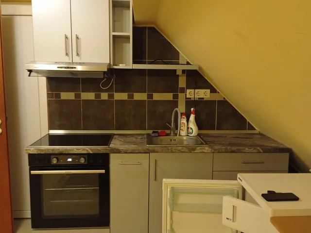 Kiadó lakás Szeged, Móraváros 30 nm