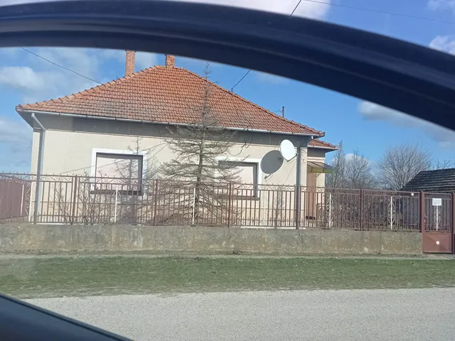 Eladó ház Csengele 100 nm