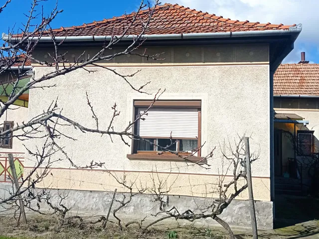 Eladó ház Csengele 100 nm