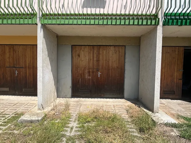 Eladó garázs Miskolc, Avas 18 nm