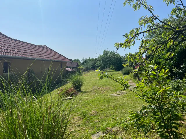 Eladó telek Nyékládháza 1480 nm
