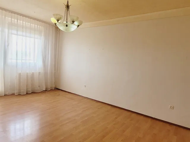 Eladó lakás Miskolc, Avas 37 nm