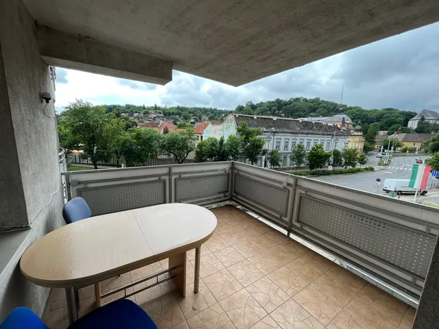 Eladó kereskedelmi és ipari ingatlan Miskolc, Belváros 96 nm