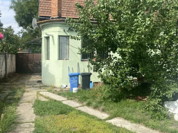 Eladó kereskedelmi és ipari ingatlan Miskolc, Vörösmarty-városrész 150 nm