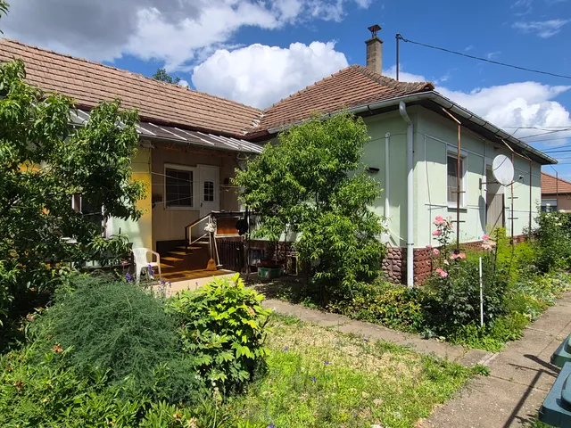 Eladó ház Bőcs 100 nm