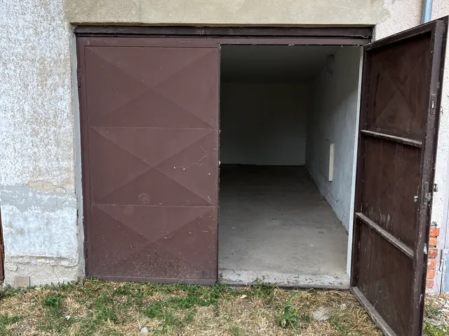 Eladó garázs Miskolc, Belváros 16 nm