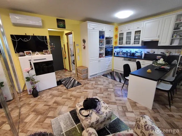 Eladó lakás Győr, Szabadhegy 35 nm