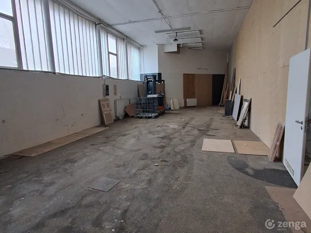 Kiadó kereskedelmi és ipari ingatlan Győr, Révfalu 110 nm