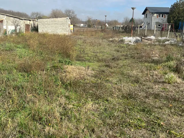 Eladó telek Albertirsa 2107 nm