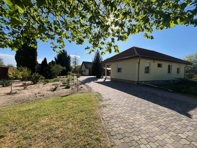 Eladó ház Albertirsa 160 nm