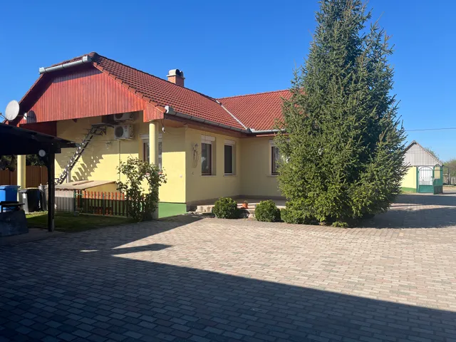 Eladó ház Albertirsa 160 nm