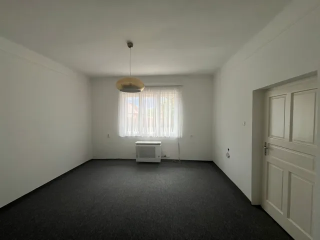 Eladó ház Dánszentmiklós 70 nm