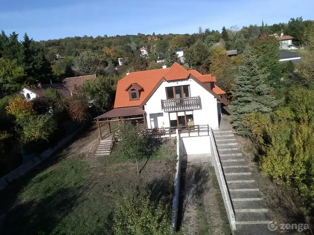 Eladó ház Szentendre, Szarvashegy 267 nm