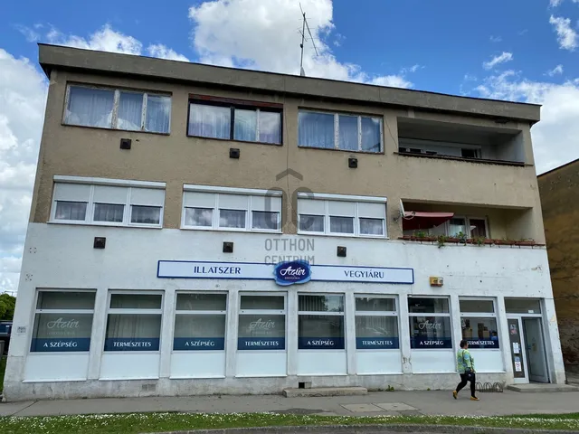 Eladó kereskedelmi és ipari ingatlan Csurgó 155 nm