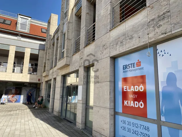 Eladó kereskedelmi és ipari ingatlan Pécs, Belváros 311 nm